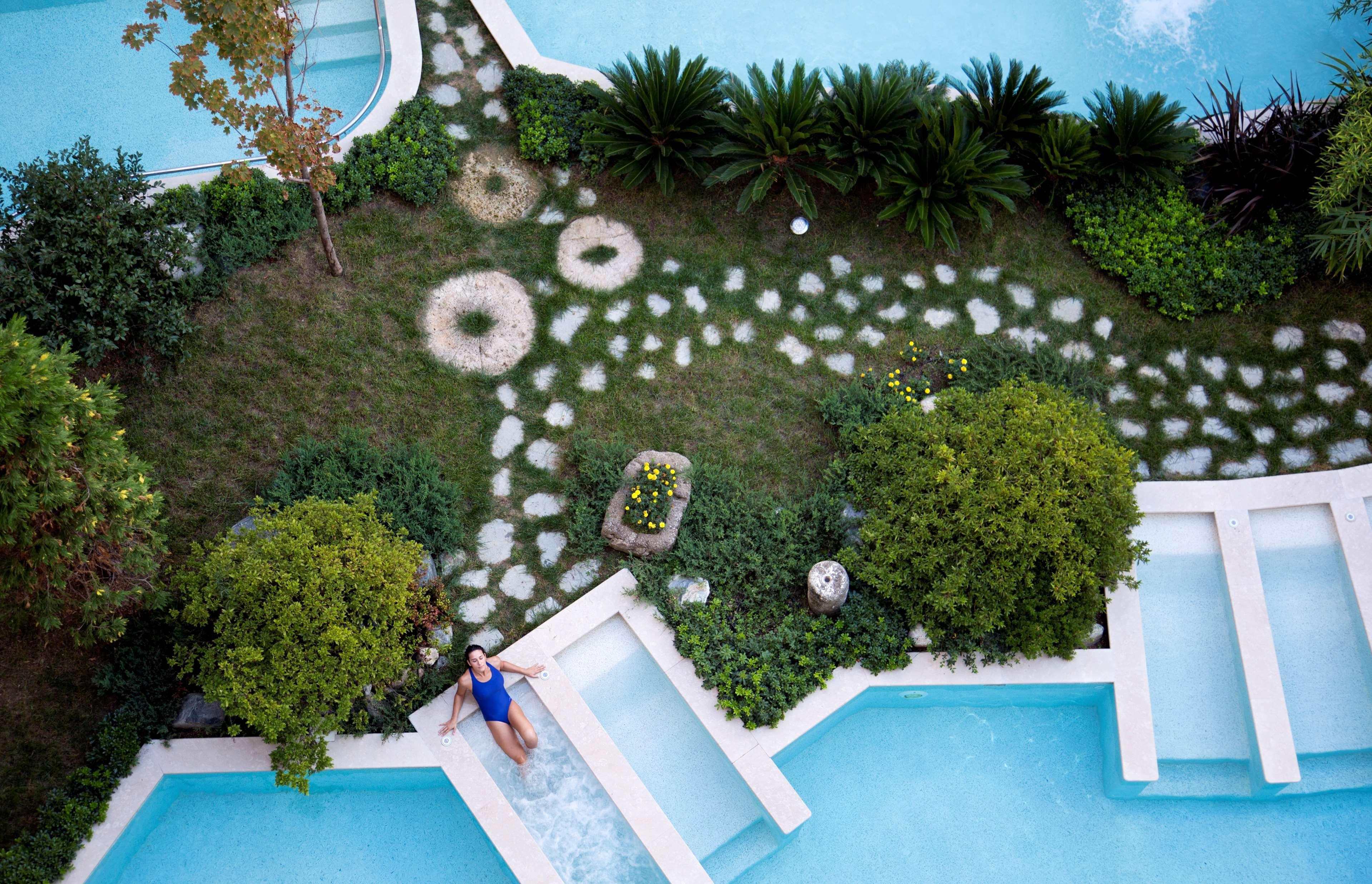 Готель Radisson Blu & Spa, Tuzla